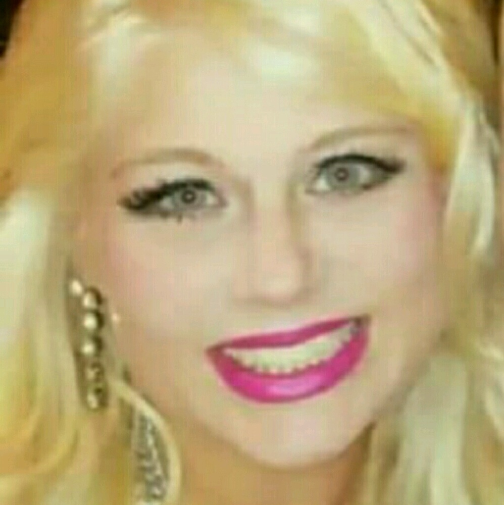 Meet your Posher, Taryn