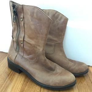Jessica Simpson light brown ankle boots