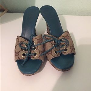 Gucci mini wedges