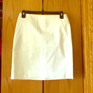 NWT Ann Taylor Petite White Pencil Skirt