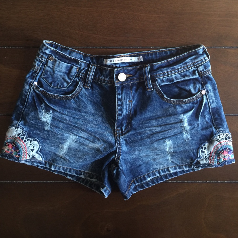 NWOT Romeo + Juliet Couture Patchwork Shorts