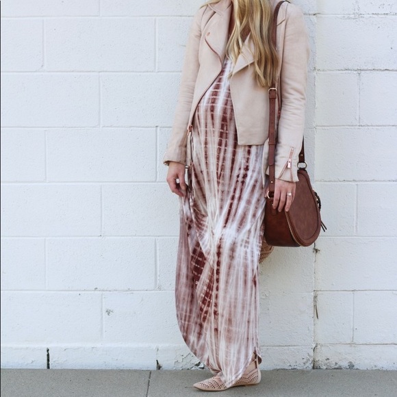 Dresses & Skirts - Soft tie dye maxi dress