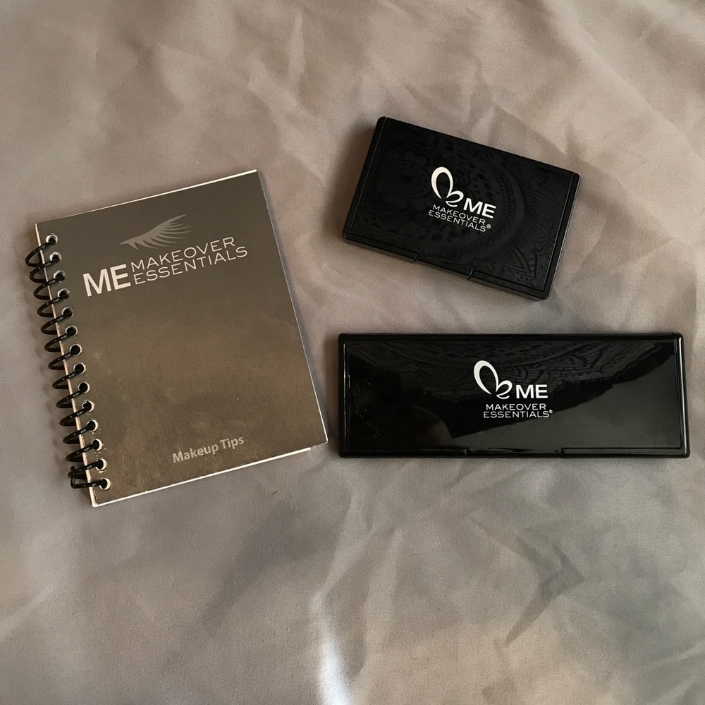 ME MAKEOVER ESSENTIALS makeup kit