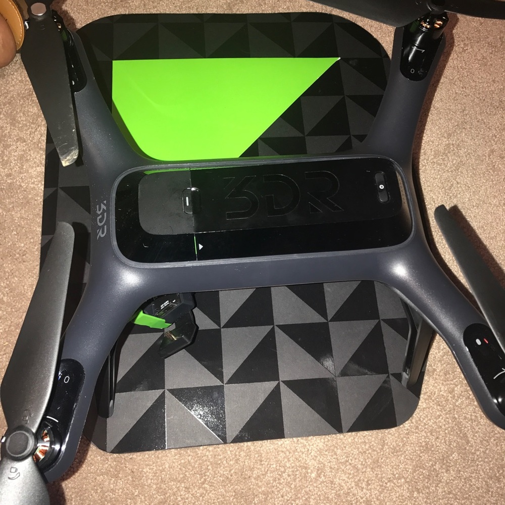 3dr Solo Drone with back pack and charger