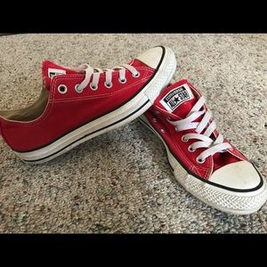 Red converse