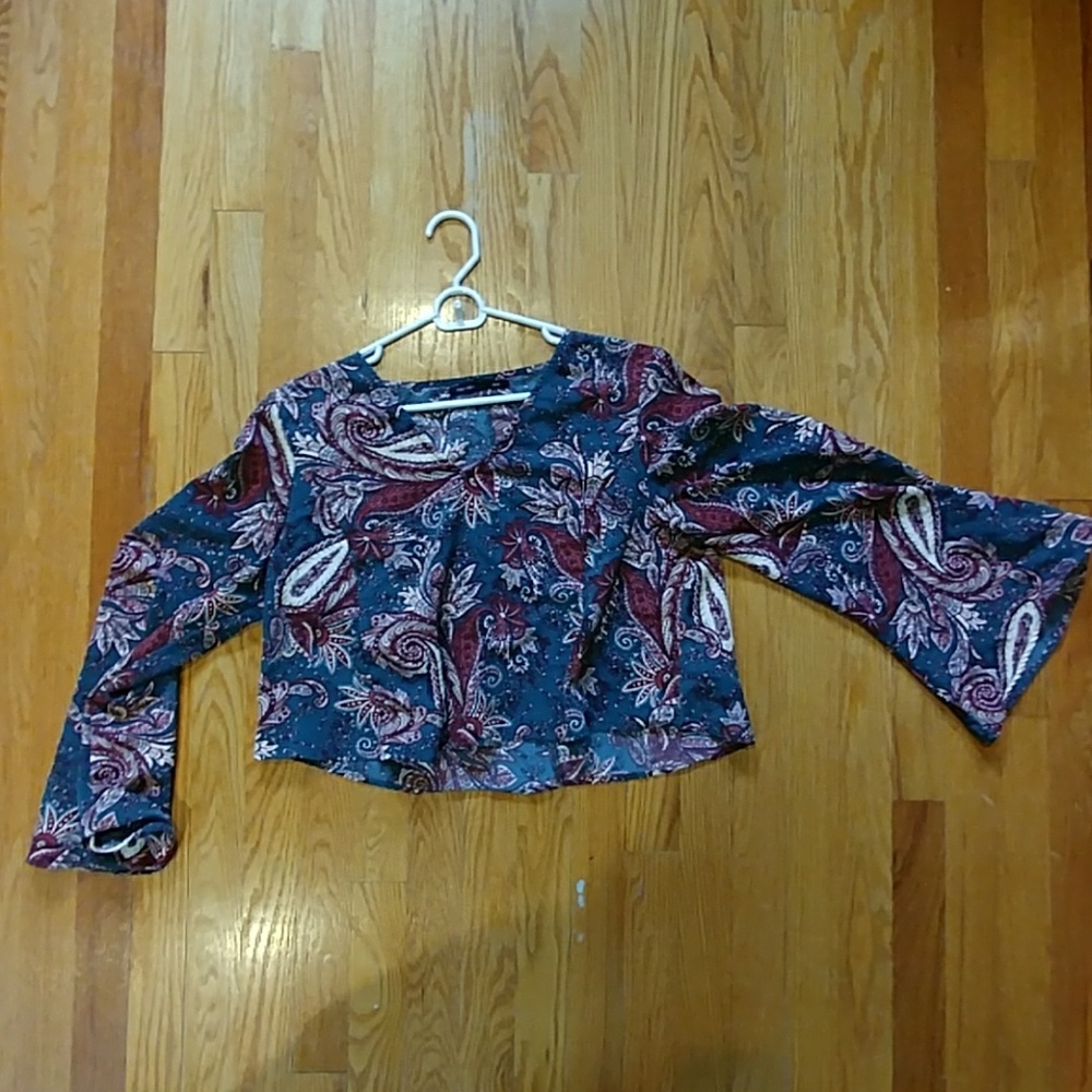 NWOT - Red and Green Bell Sleeve Top