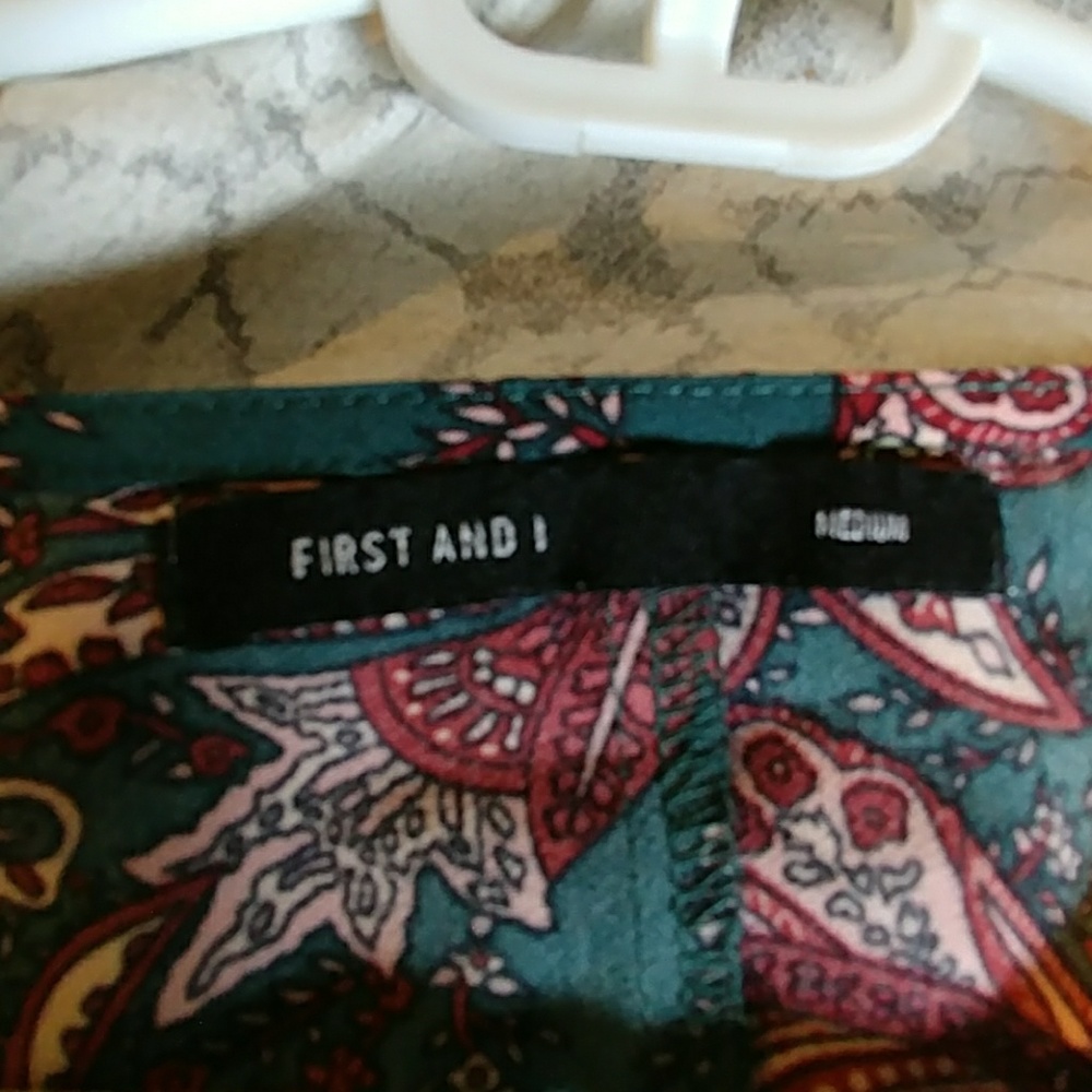 NWOT - Red and Green Bell Sleeve Top - Picture 3 of 3