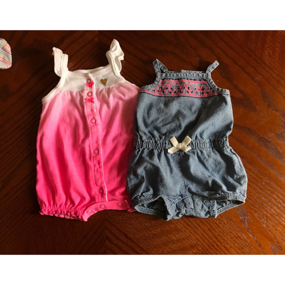 Two Newborn Carter's Rompers 💓