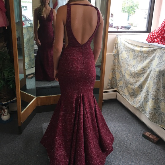 Size 0 Jovani Maroon Prom Dress - Picture 3 of 4
