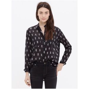 Madewell Oversized Buttoned Boyshirt in Black Ikat