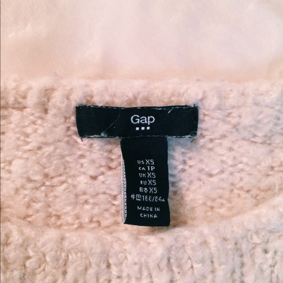 Light weight white knitted sweater - Picture 3 of 4