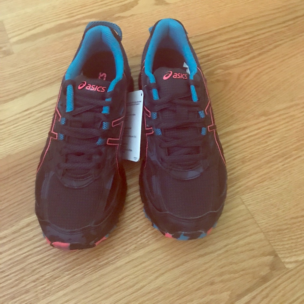 Brand New ASICS Women's Gel-Scram 3 Trail Runner