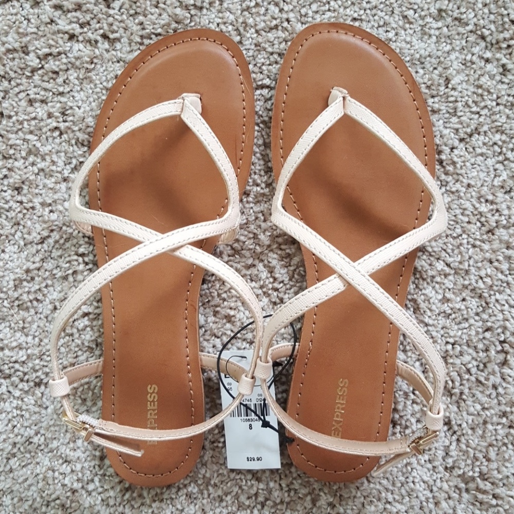 🌟 NWT🌟 Express Crisscross Sandals