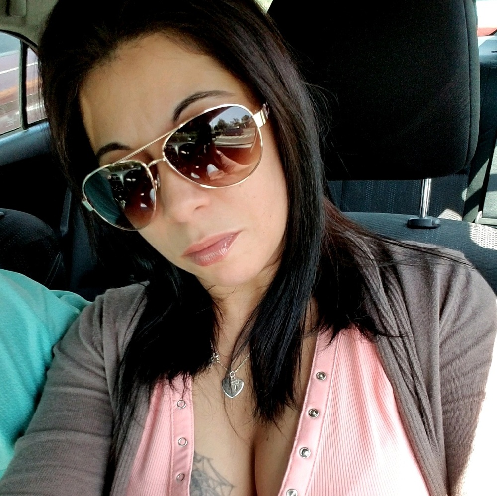 Meet your Posher, Vickie