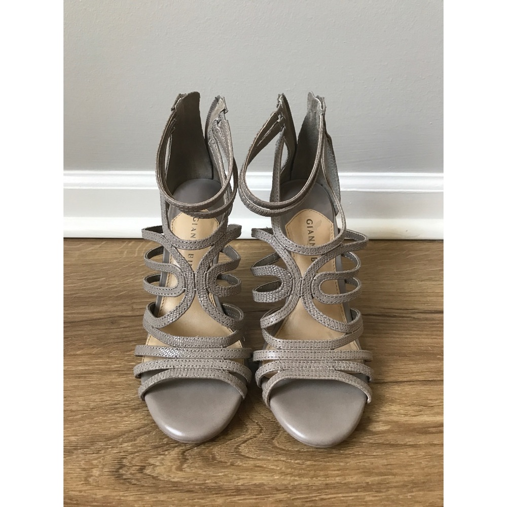 Gianni Bini Taupe Heels