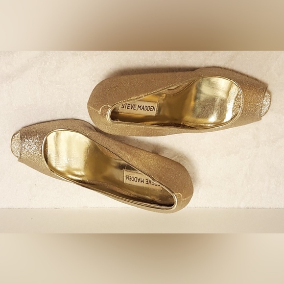 STEVE MADDEN GLITTER PUMPS - Picture 3 of 4