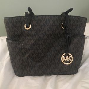 Michael Kors Signature Jet Set Travel Logo Tote