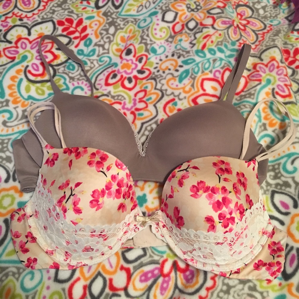 VS 36-C bundle, plunge + very sexy push-up 🌺
