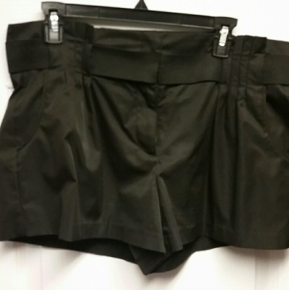Jennifer Lopez Black Shorts