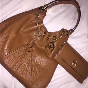 Michael kors purse