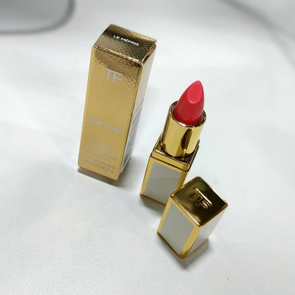⛔ sold⛔TOM FORD TRAVEL size LIPSTICK