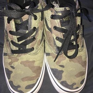camouflage vans