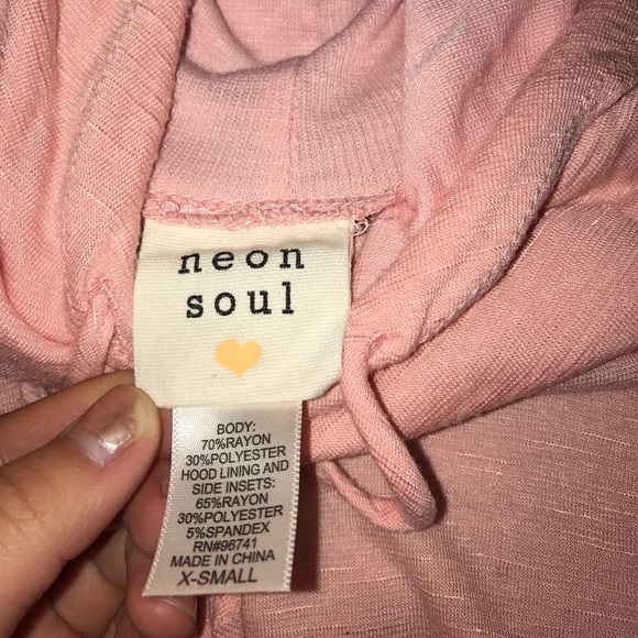 Pink pullover - Picture 4 of 4