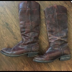 Frye Carson lug boots