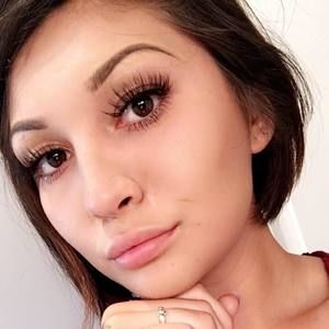 Meet your Posher, Tayler