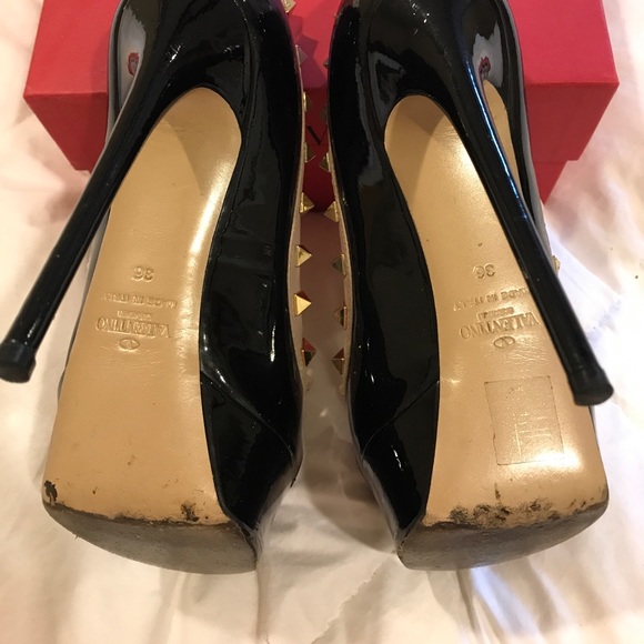 SOLD!!!!! Valentino Heels - Picture 5 of 8
