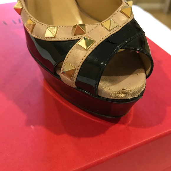 SOLD!!!!! Valentino Heels - Picture 7 of 8