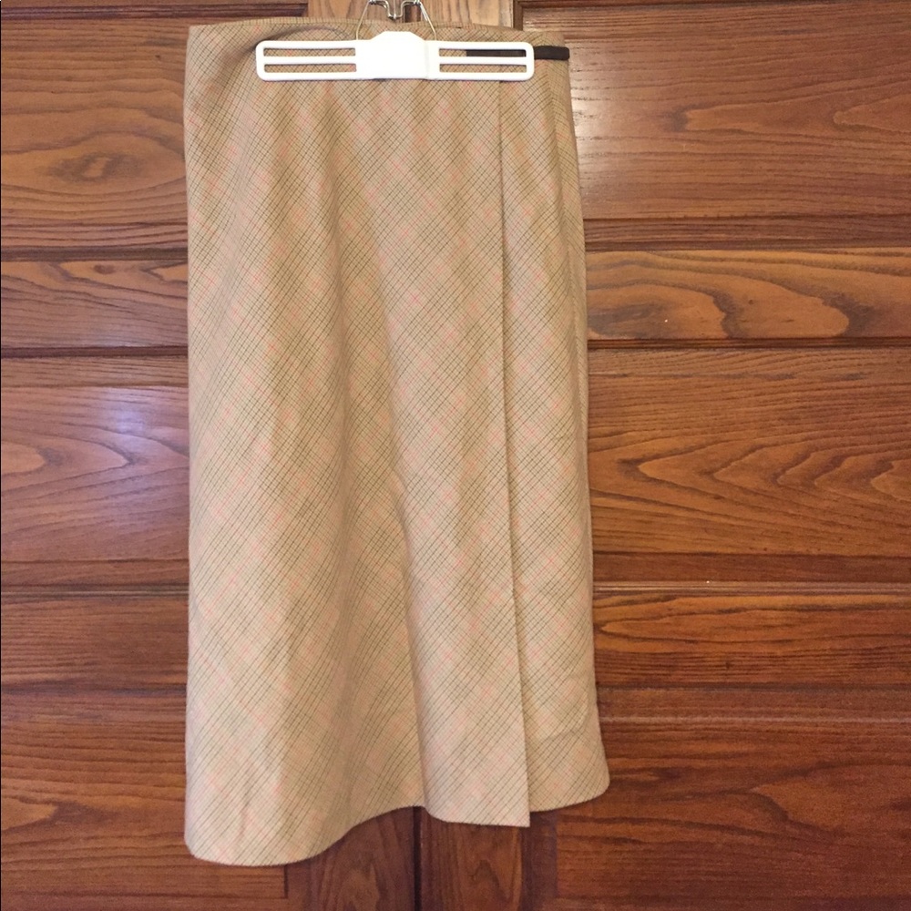 Great for Fall!! Plaid wrap skirt