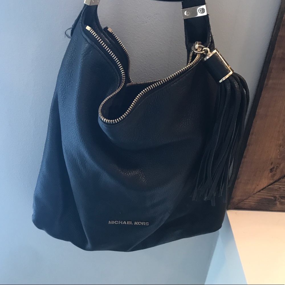 Micheal Kors purse