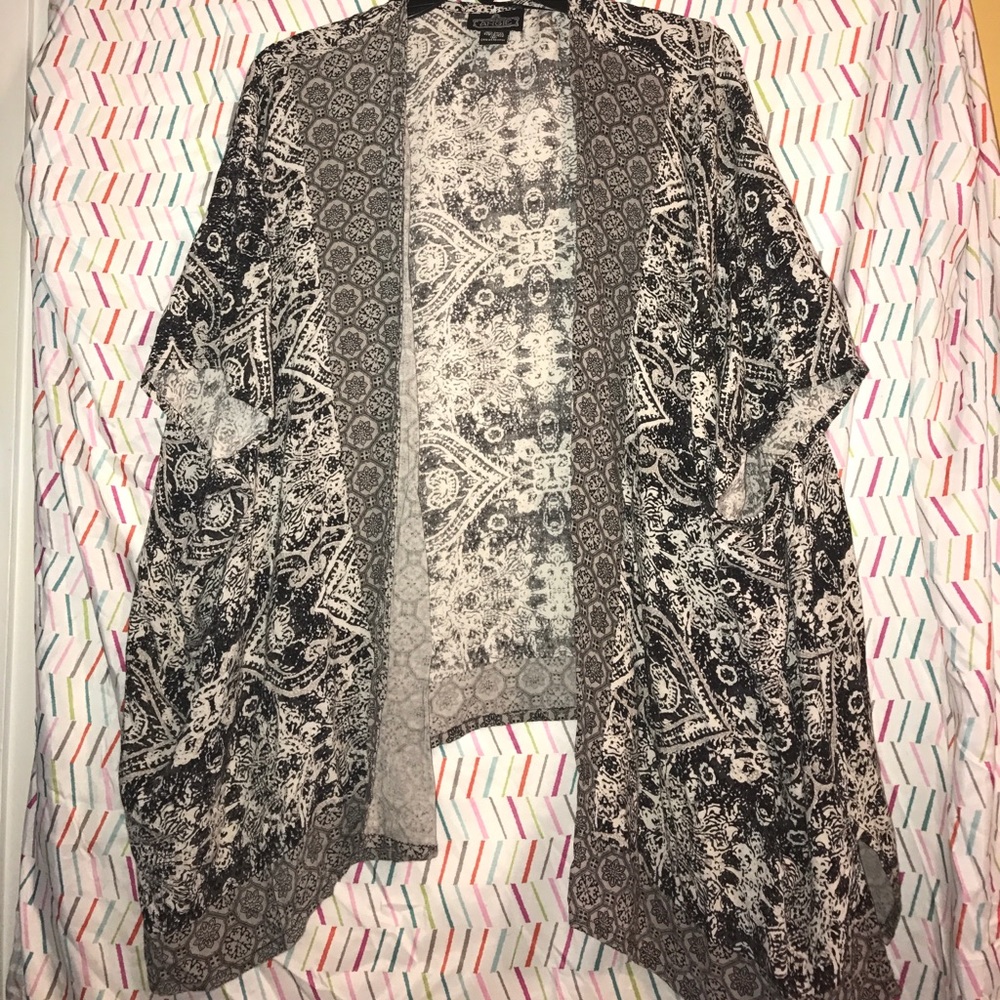 Beautiful kimono size medium