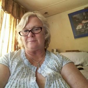 Meet your Posher, Connie