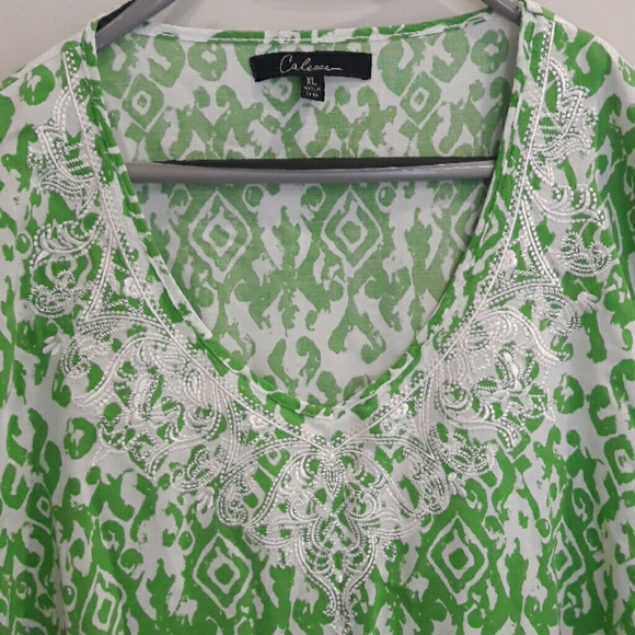 🌺🌹Caleesa green blouse w embroidery sz XL🌹🌺 - Picture 2 of 6