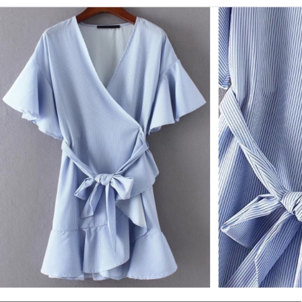 Wrap blue dress with ruffle