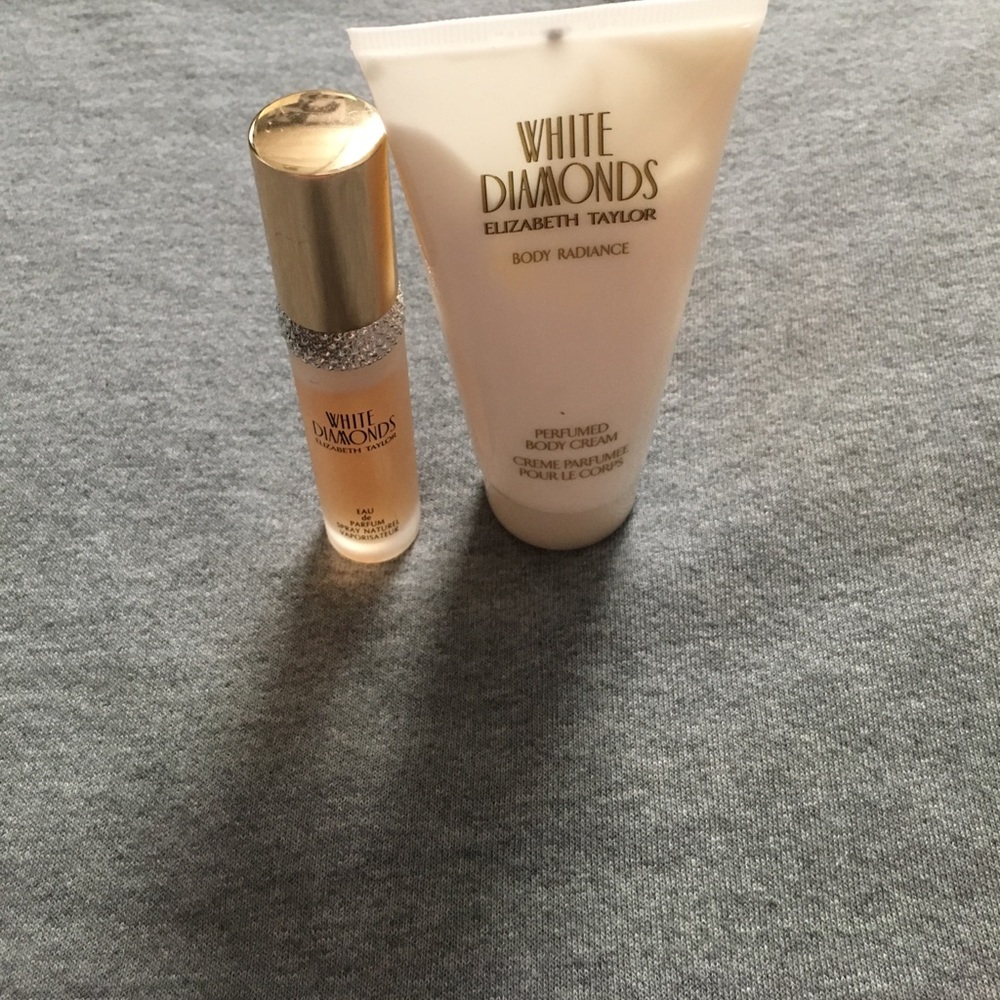 Elizabeth Taylor White diamonds perfume & lotion