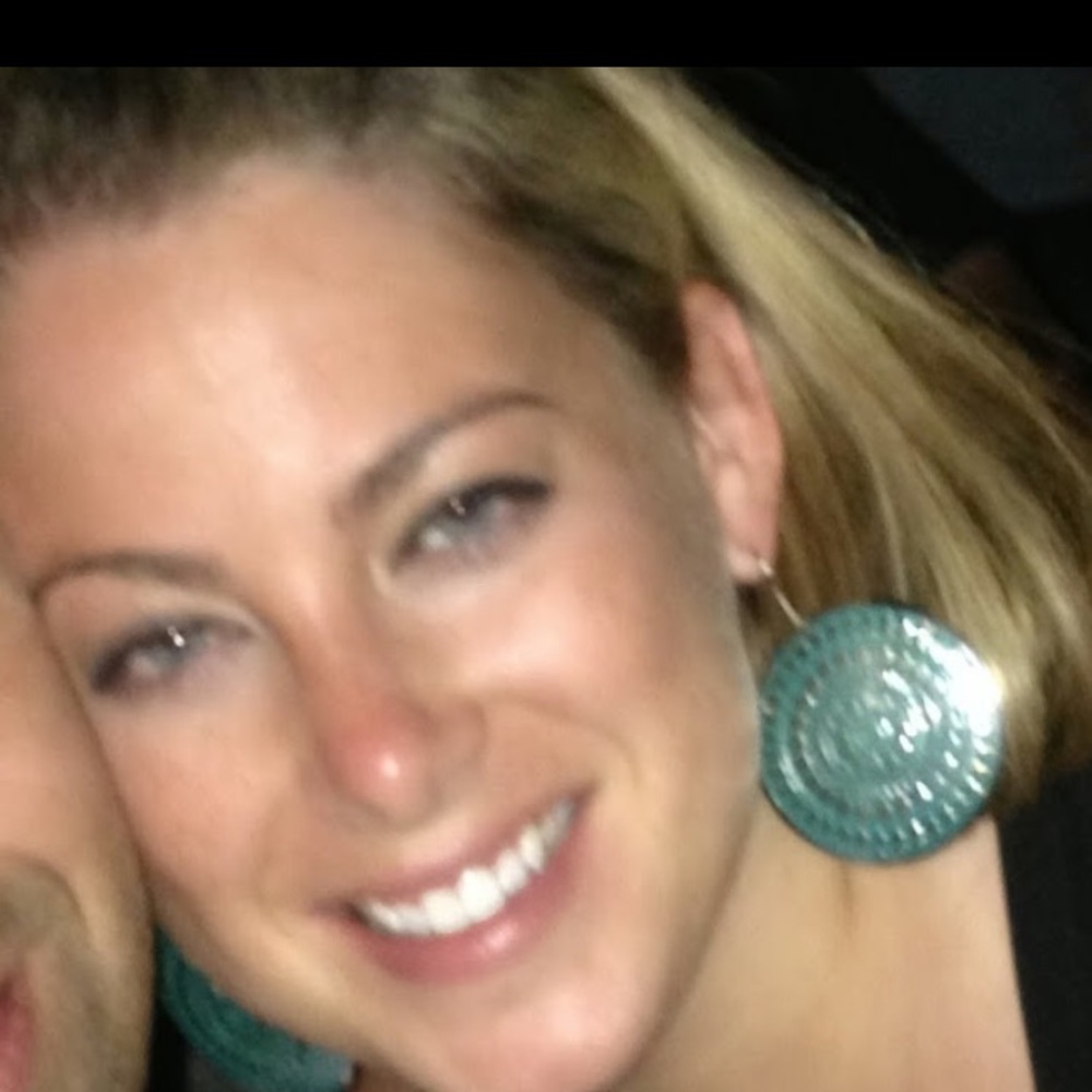 Meet your Posher, Tiffany