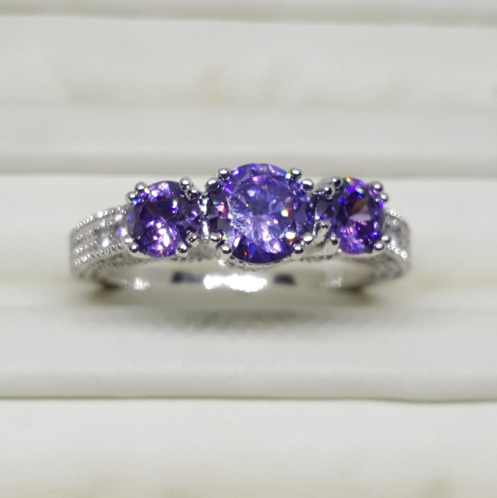 3 Stone Amethyst Ring GORGEOUS!
