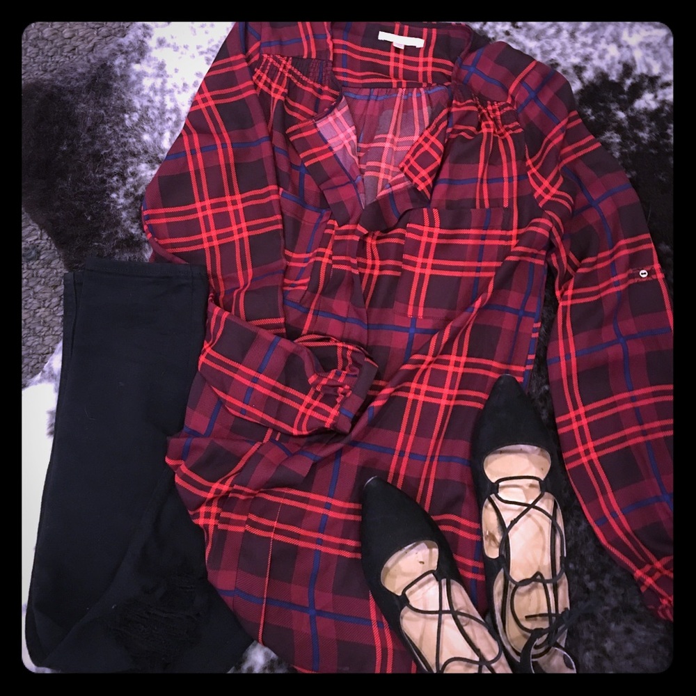 PLAID WITH MY HEART MAROON & RED BUTTONLESS BLOUSE
