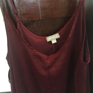 Satin maroon dress. ✨👗