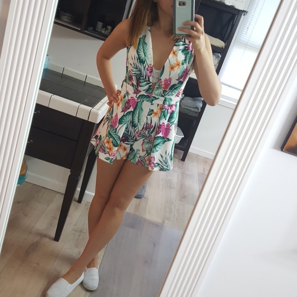 Plunging Tropical Romper - Picture 3 of 6