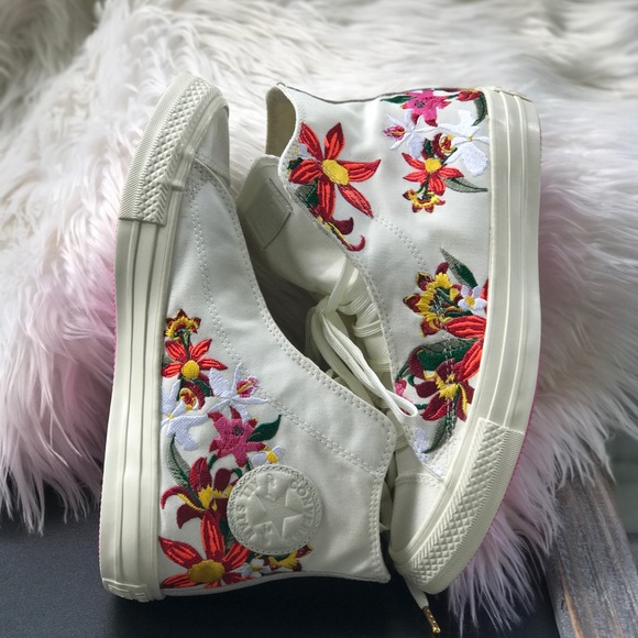 NWT Converse Ctas HI White/ Egret WMNS. AUTHENTIC - Picture 5 of 7