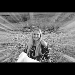 Meet your Posher, Kayla