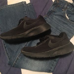 Nike Boy Athletic Shoe