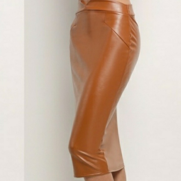 (1) XL LEFT🔥Vegan Leather Skirt (coffee)🔥 - Picture 5 of 7