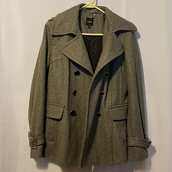 Love Express coat. - Picture 2 of 8