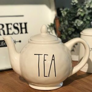 SOLD- Rae Dunn Teapot