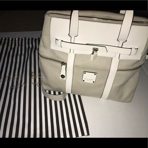 Henri bendel jet setter bag